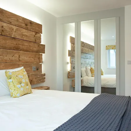 Holiday home Little Foxes Perranporth